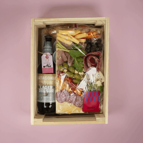 Alternative view of Día de la Madre - Picada con Cerveza